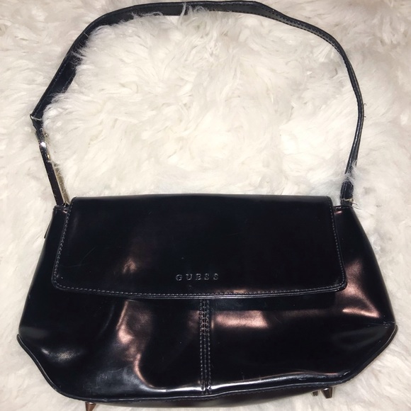 Guess Purse 🦋 - Picture 1 of 3